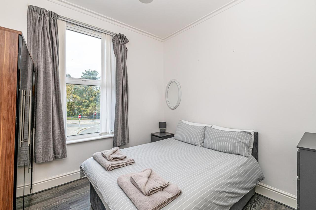 One Bedroom Holiday Apartment Colwyn Bay Eksteriør bilde